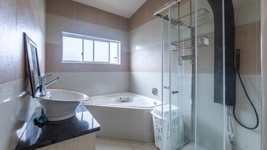 4 Bedroom Property for Sale in Parklands Western Cape